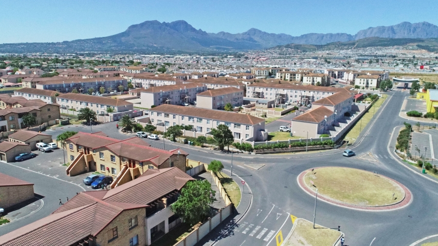 2 Bedroom Property for Sale in Guldenland Western Cape